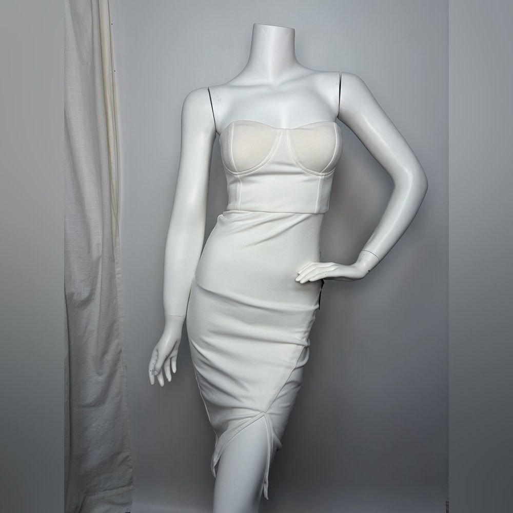 NWT- Lulus White Strapless Midi Dress Size XS